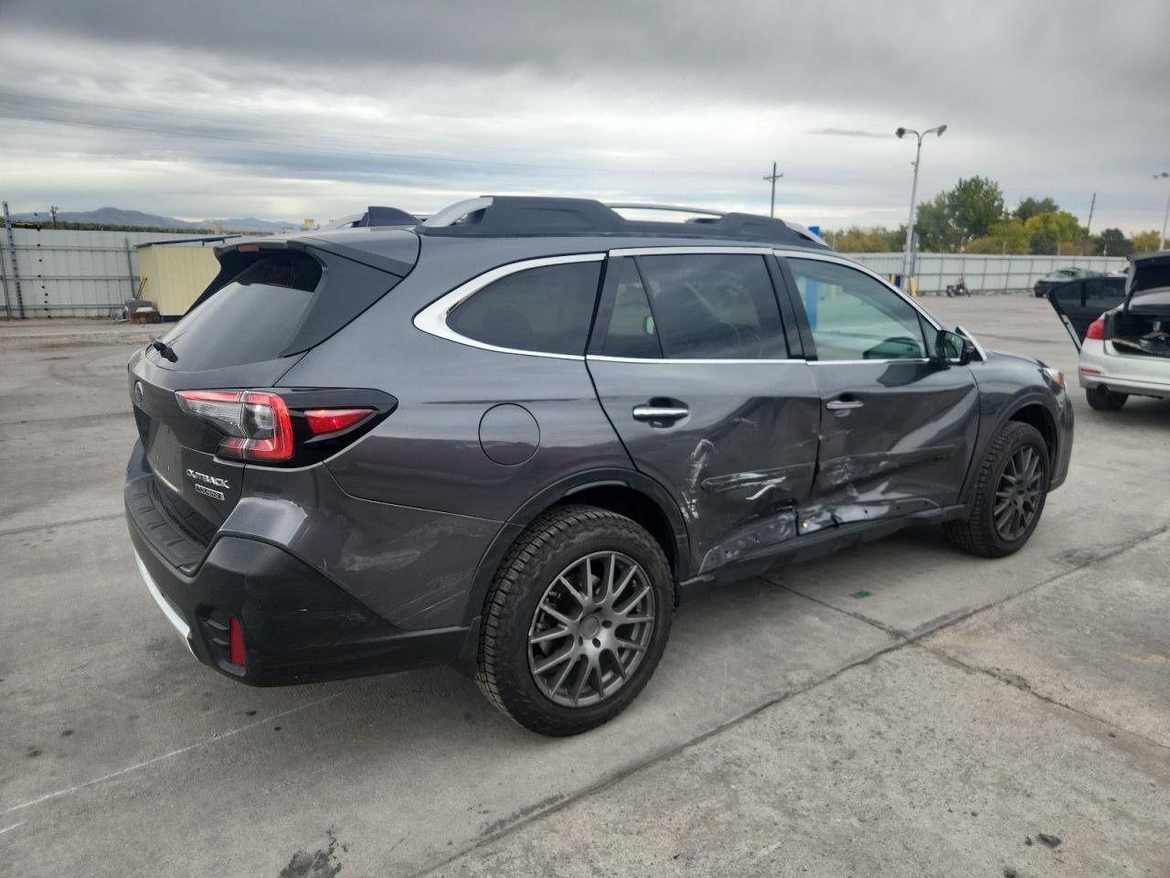 SUBARU OUTBACK TOURING