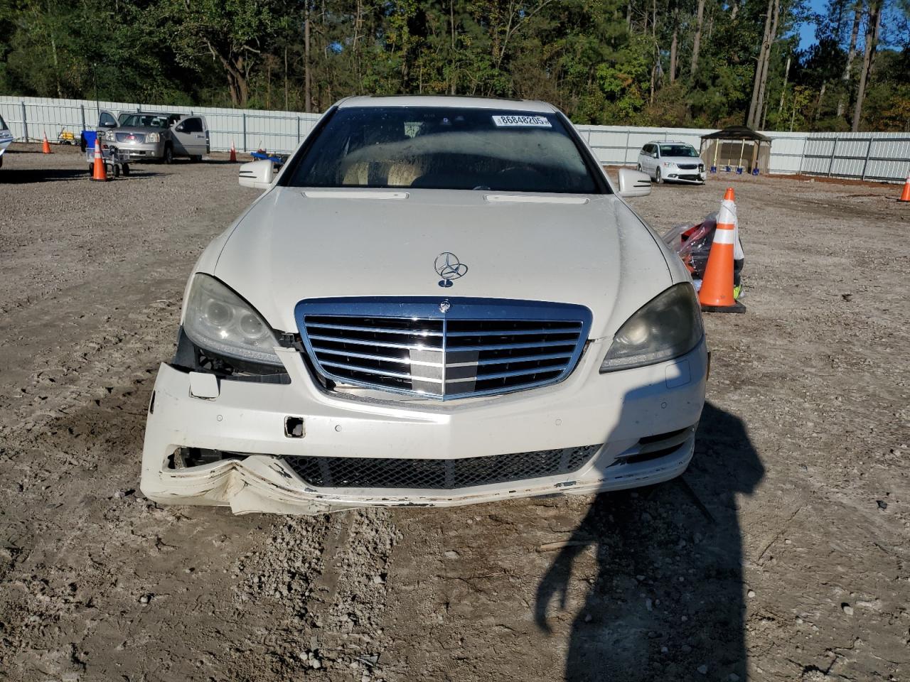 MERCEDES-BENZ S-CLASS 550