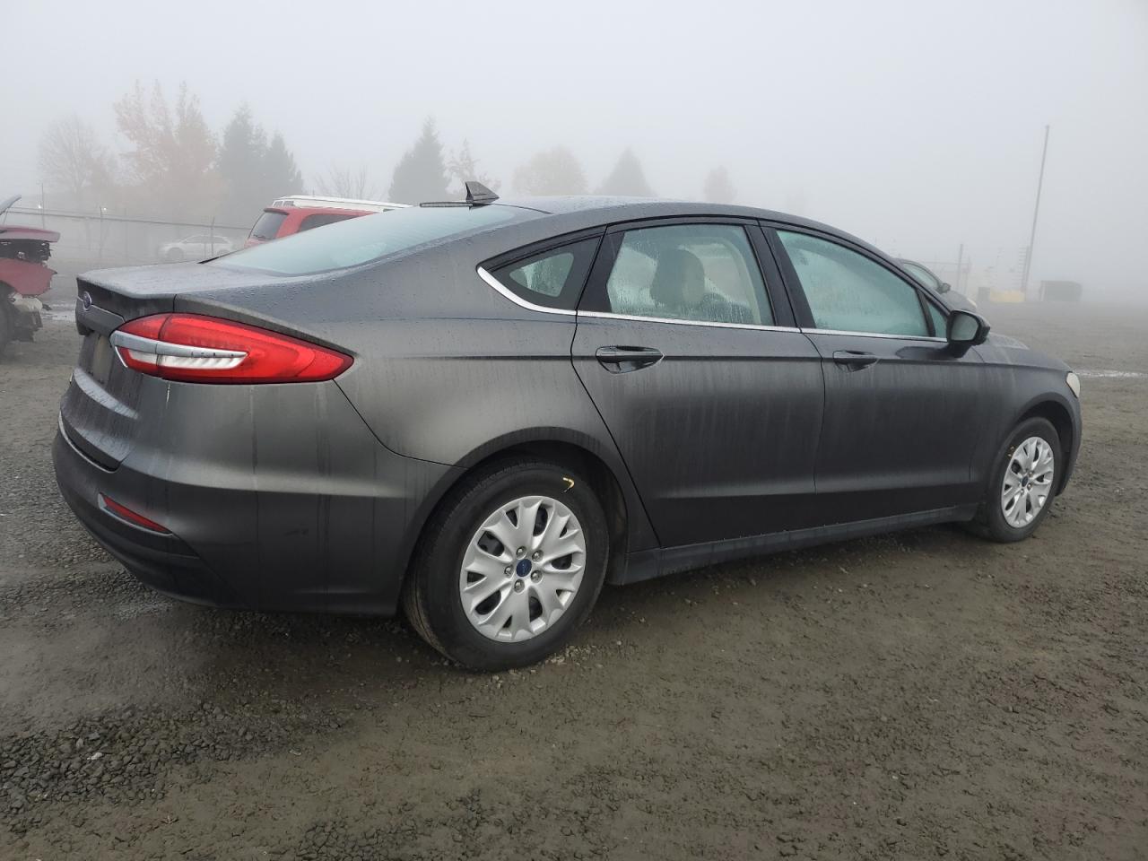 FORD FUSION S