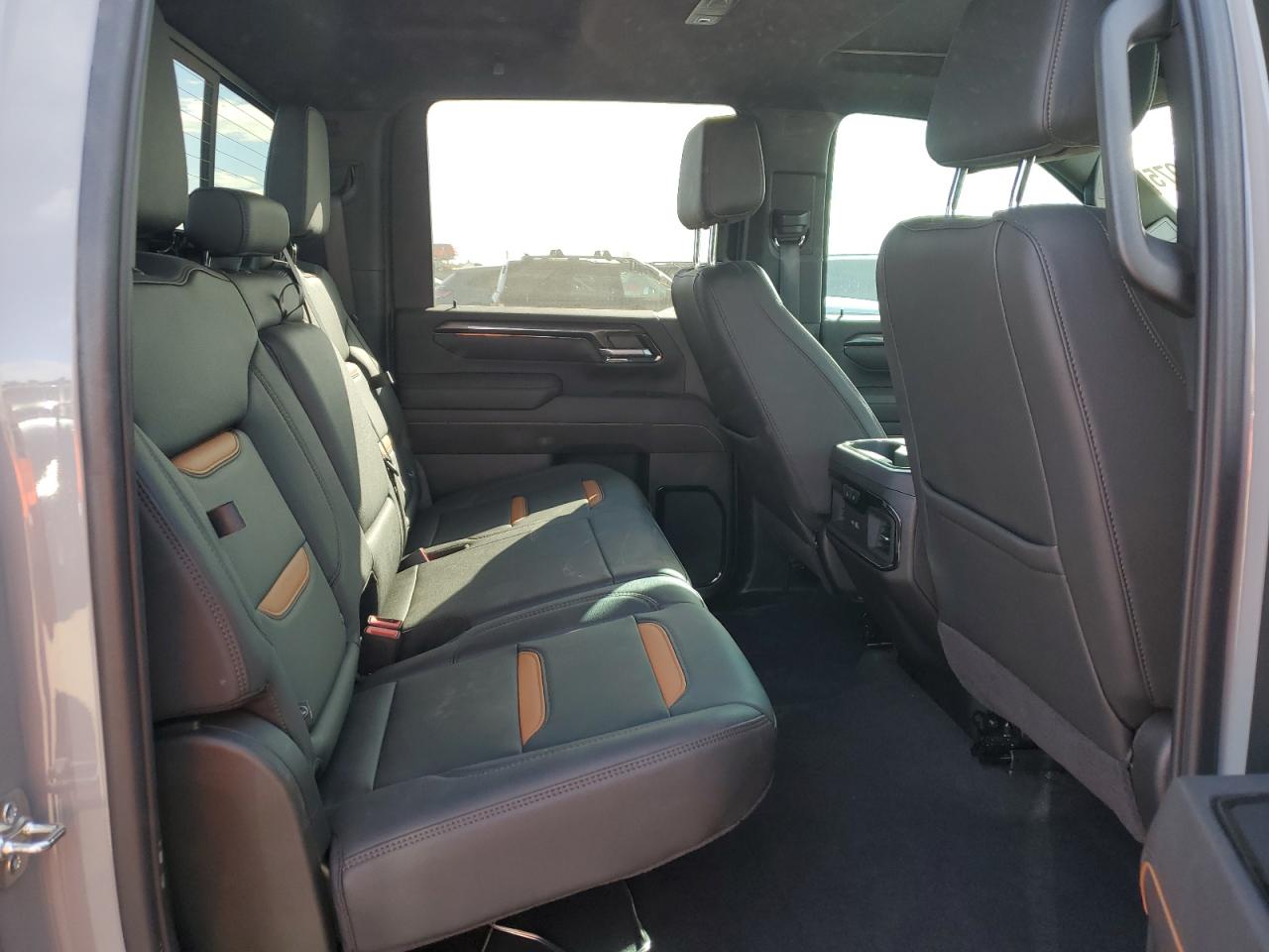 GMC SIERRA K2500 AT4