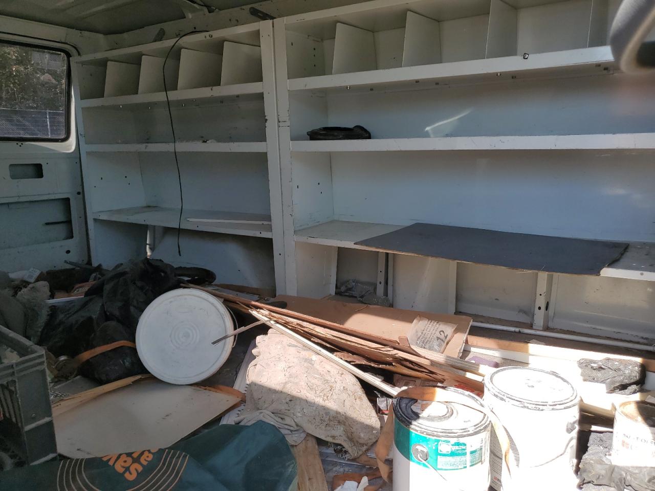 Lot #3286659301 2000 DODGE RAM VAN 15