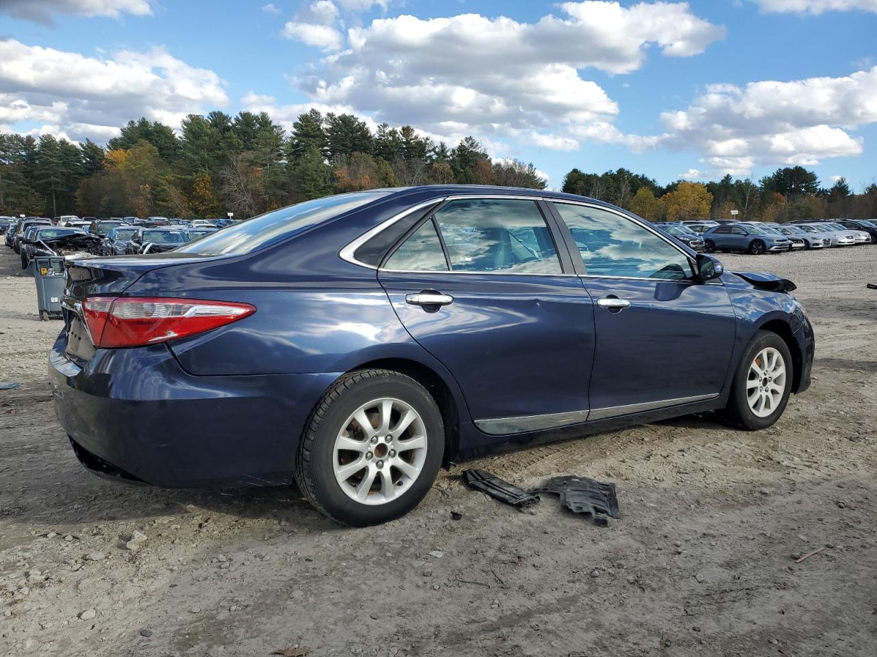 TOYOTA CAMRY LE