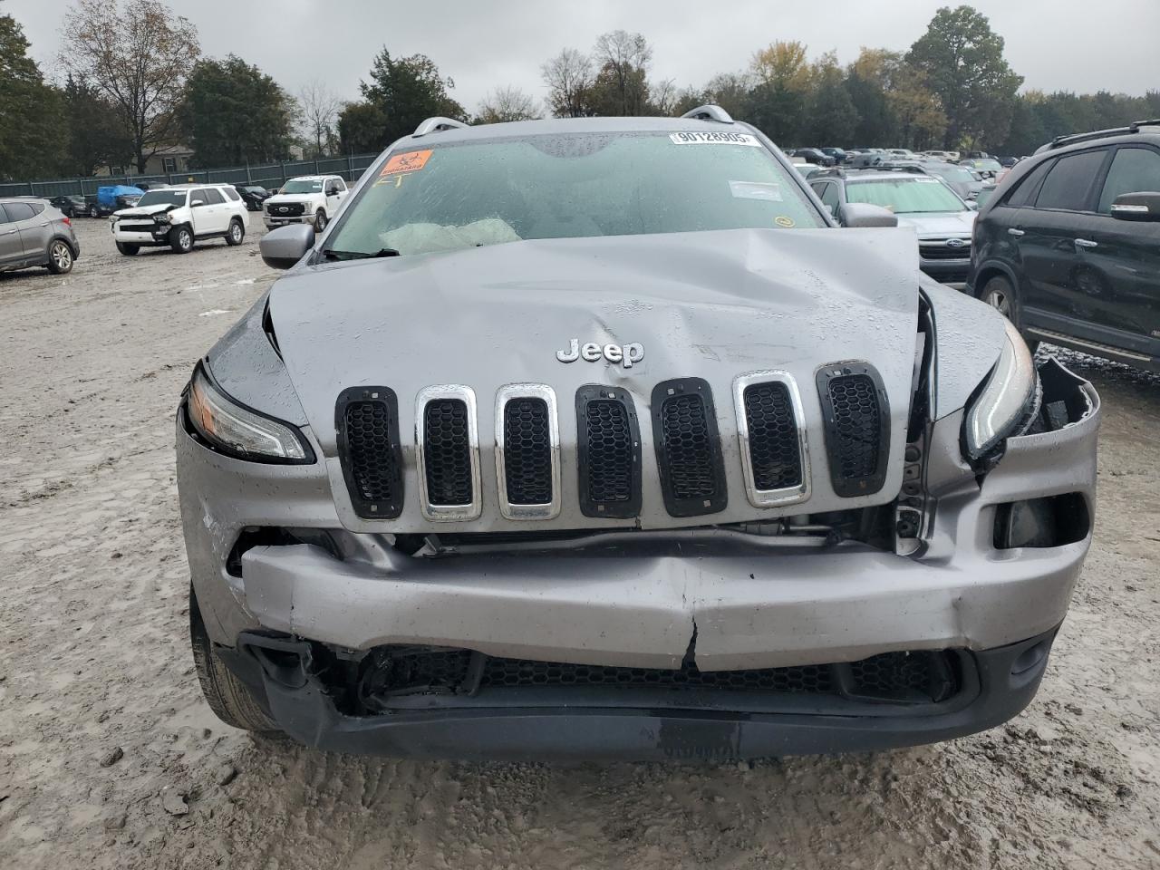 JEEP GRAND CHEROKEE LATITUDE