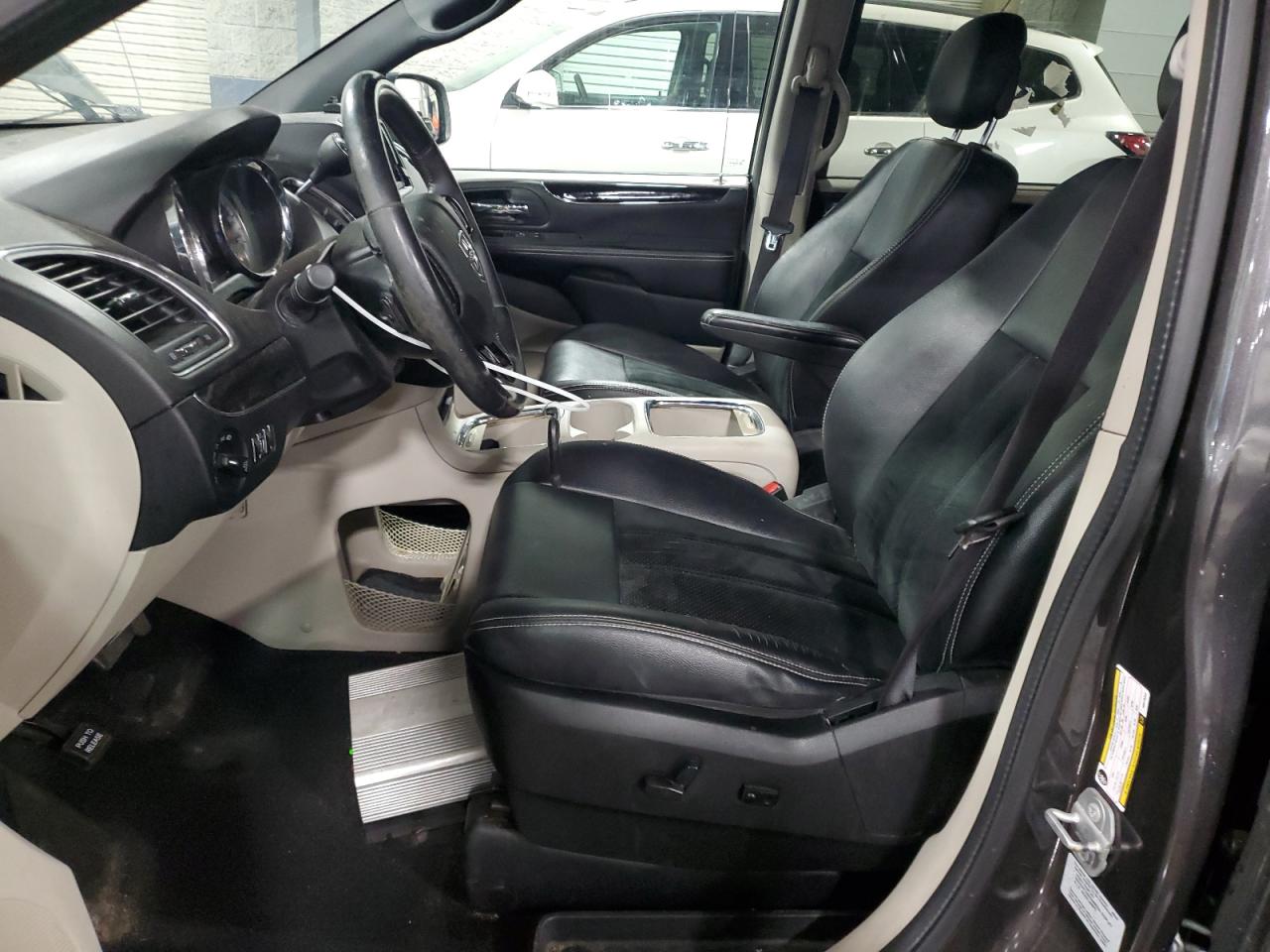 DODGE GRAND CARAVAN SXT