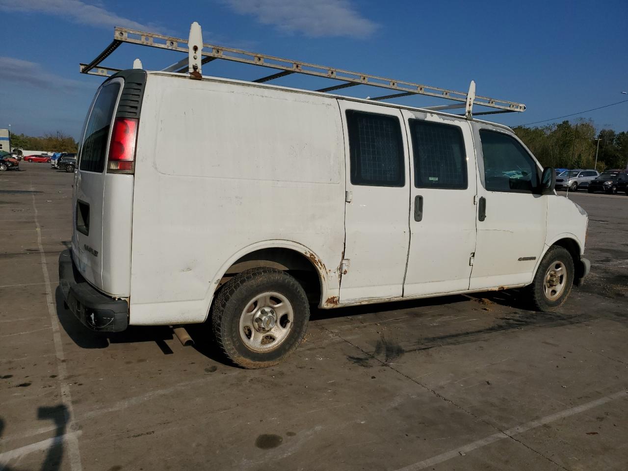 Lot #3270911419 2000 CHEVROLET EXPRESS G2