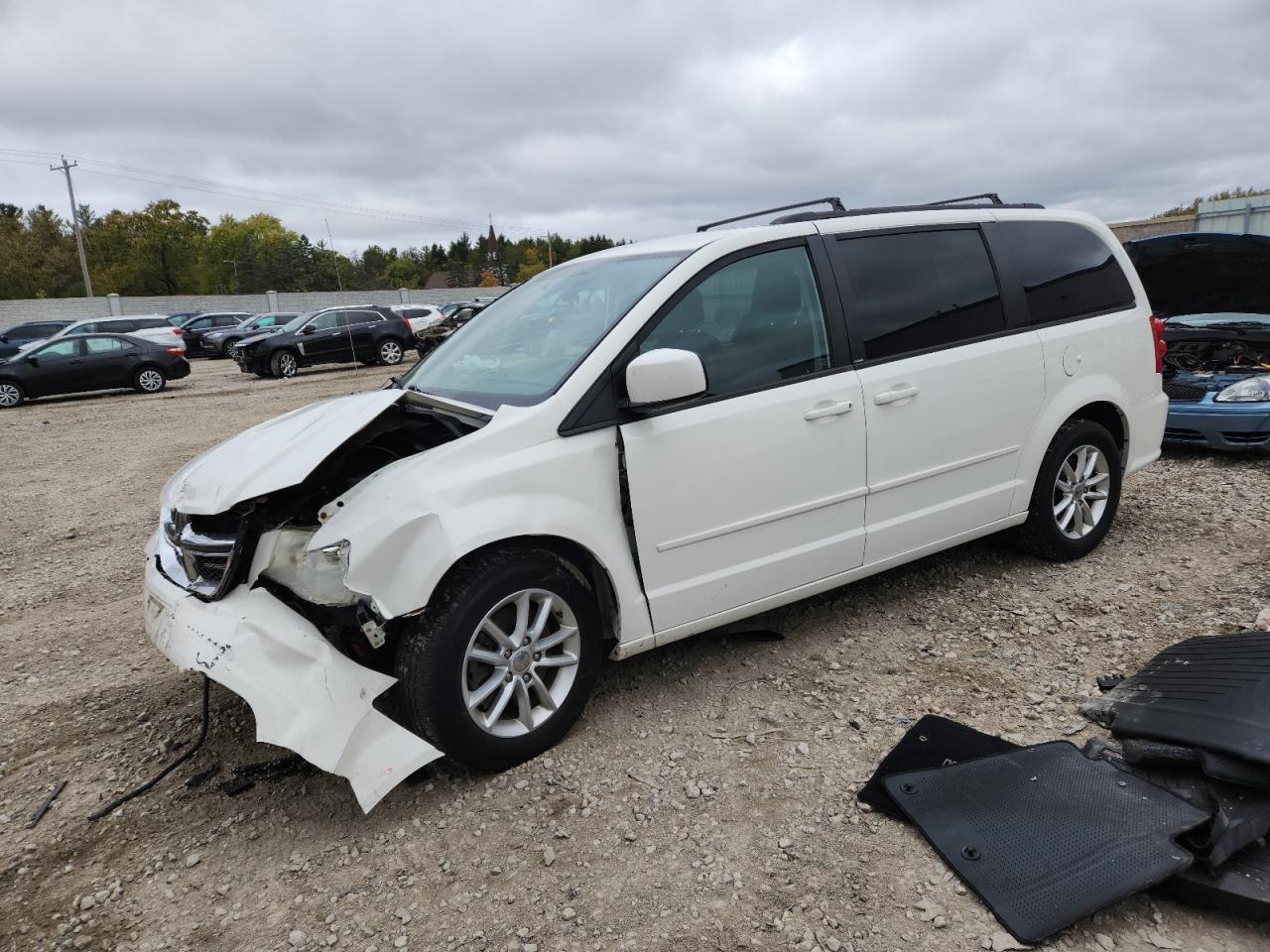 Lot #3301868982 2013 DODGE GRAND CARA