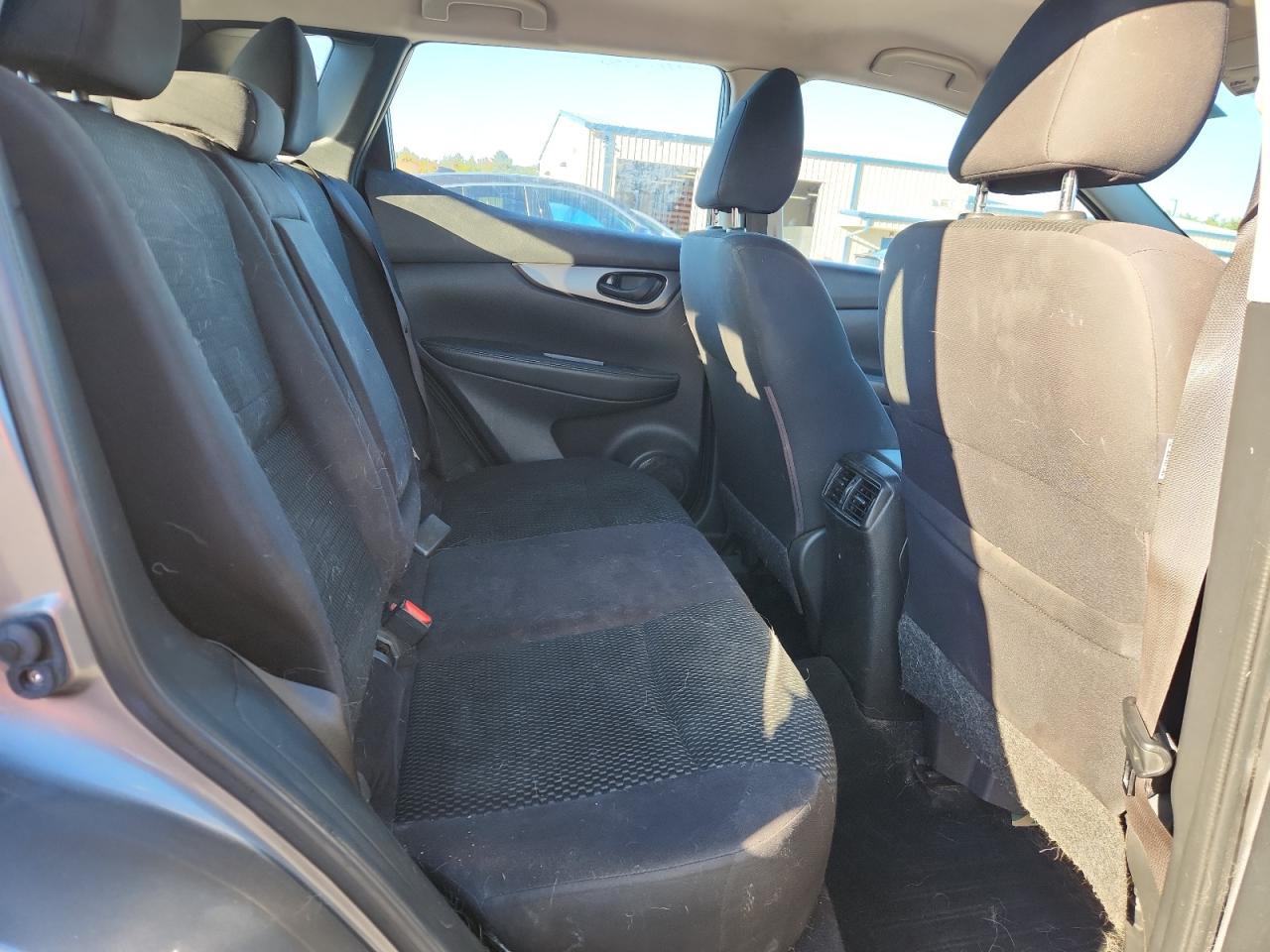 NISSAN ROGUE SPORT S