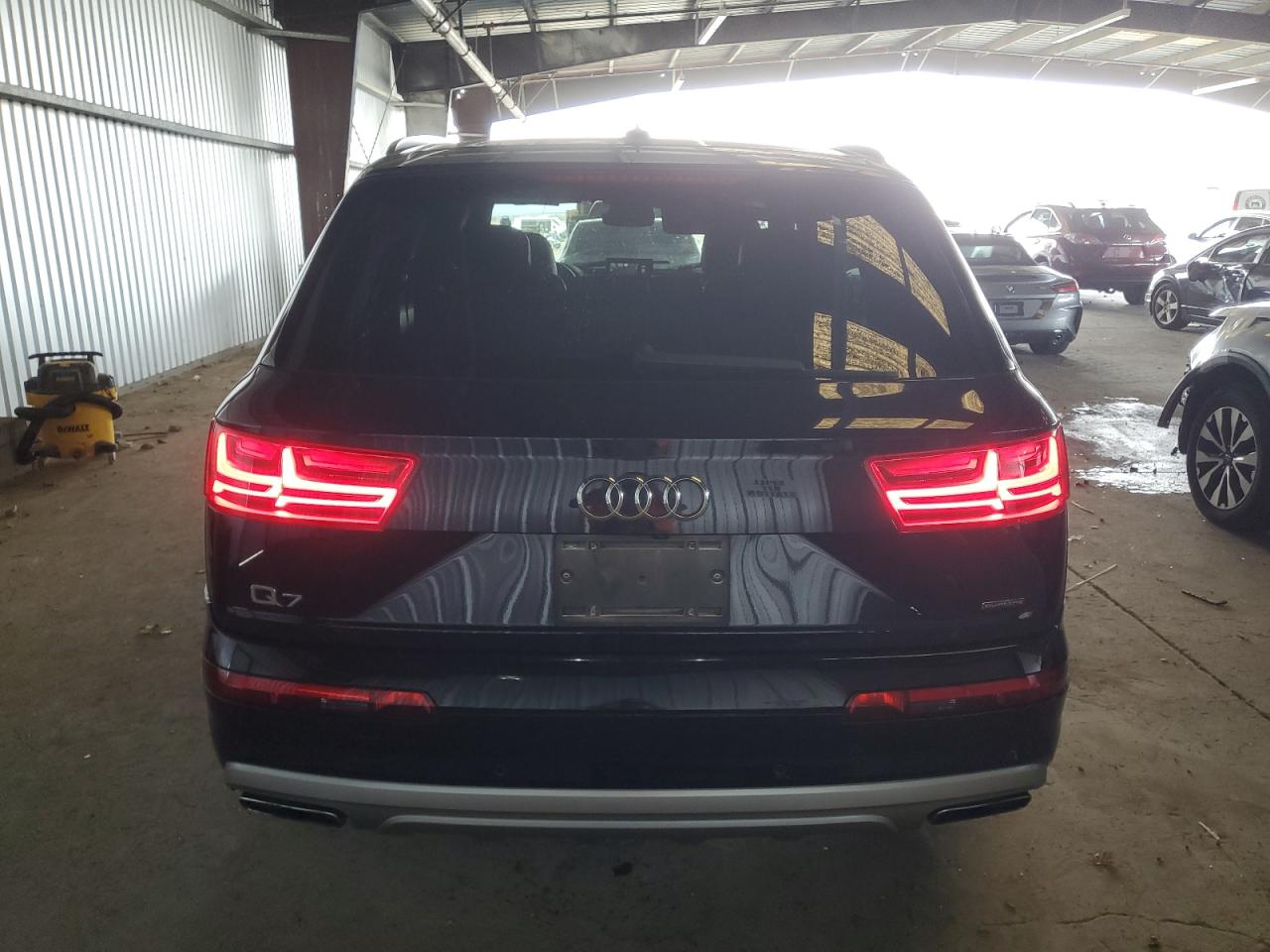 AUDI Q7 PREMIUM PLUS