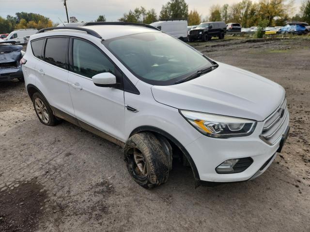 2017 FORD ESCAPE SE - 1FMCU9G91HUC27403