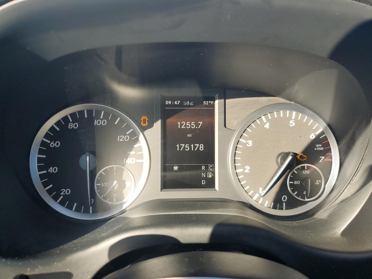 MERCEDES-BENZ METRIS