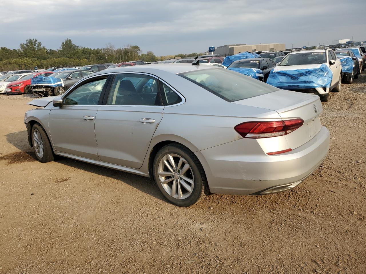 VOLKSWAGEN PASSAT SE