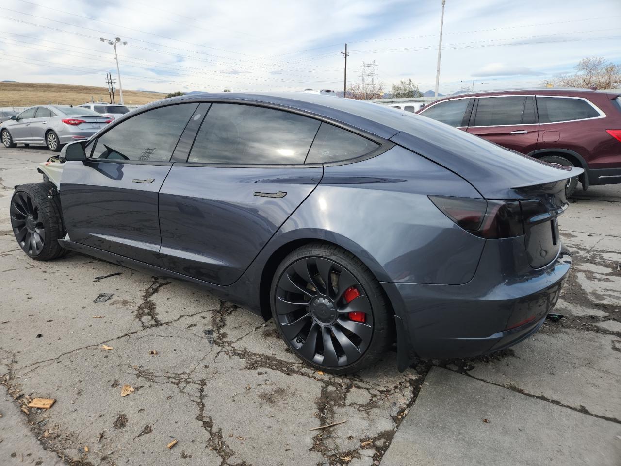 TESLA MODEL 3