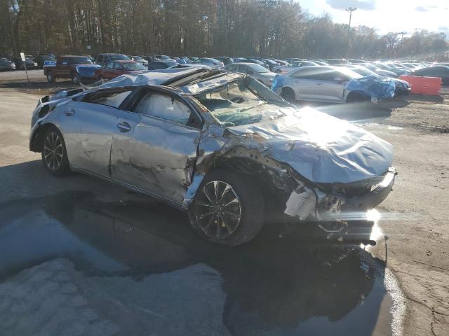 2016 TOYOTA AVALON XLE #3301961437