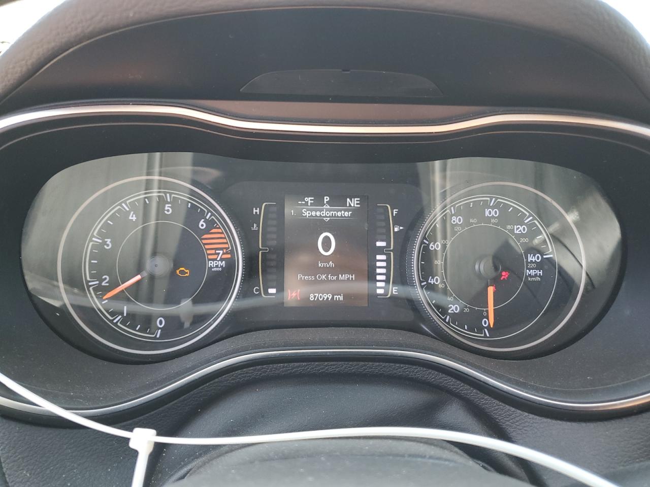 JEEP GRAND CHEROKEE LATITUDE PLUS