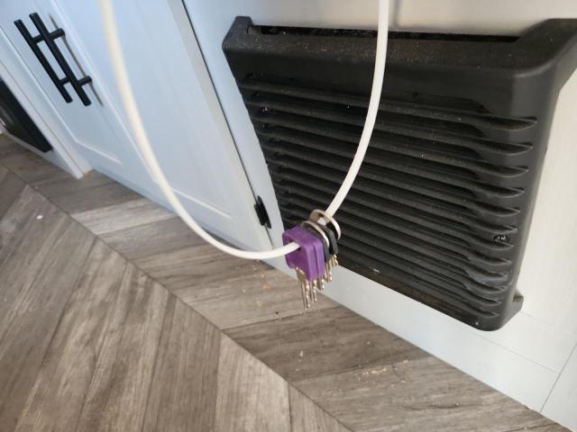 2021 SALEM 167RBKX #3281418983