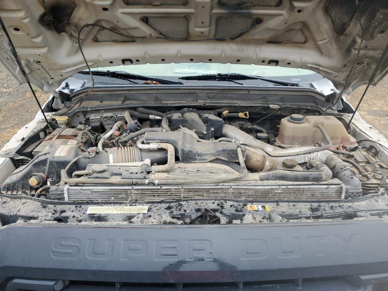 FORD F-550 SUPER DUTY