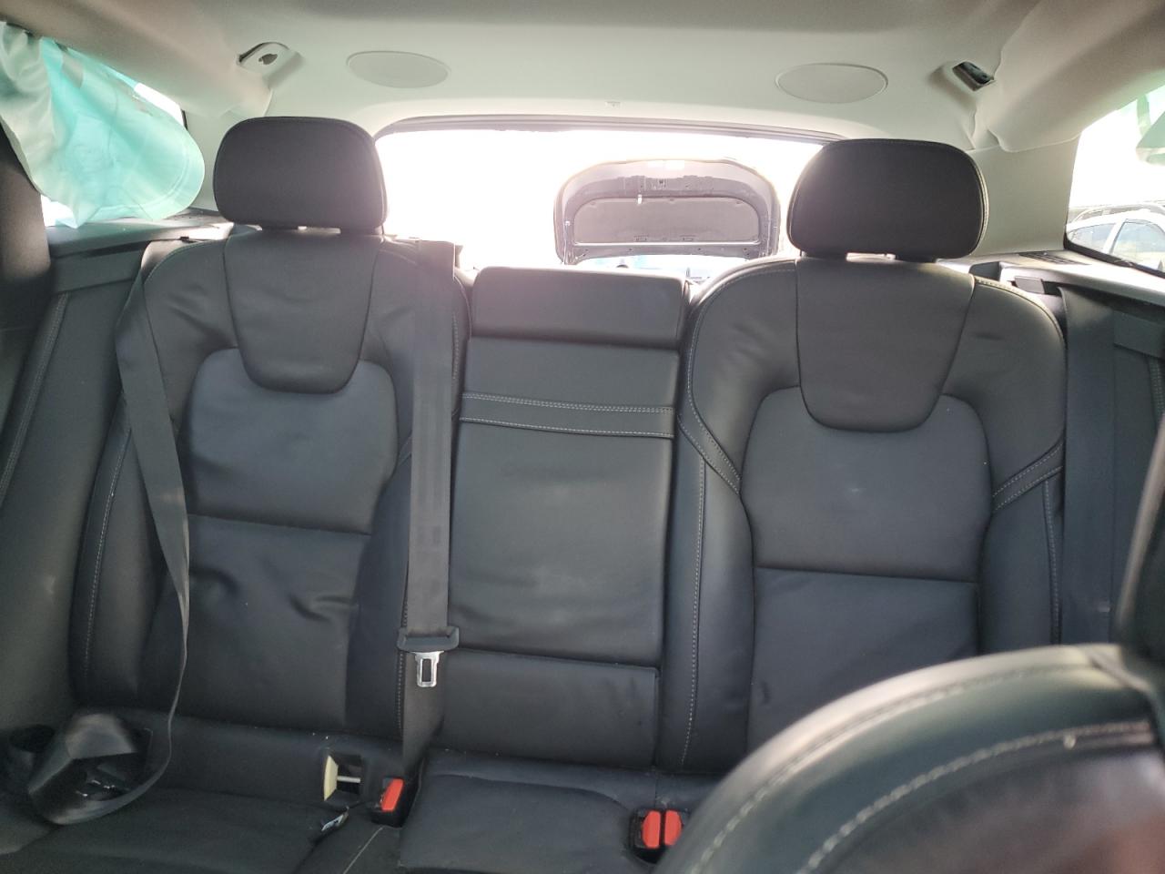 VOLVO XC60 T5 INSCRIPTION