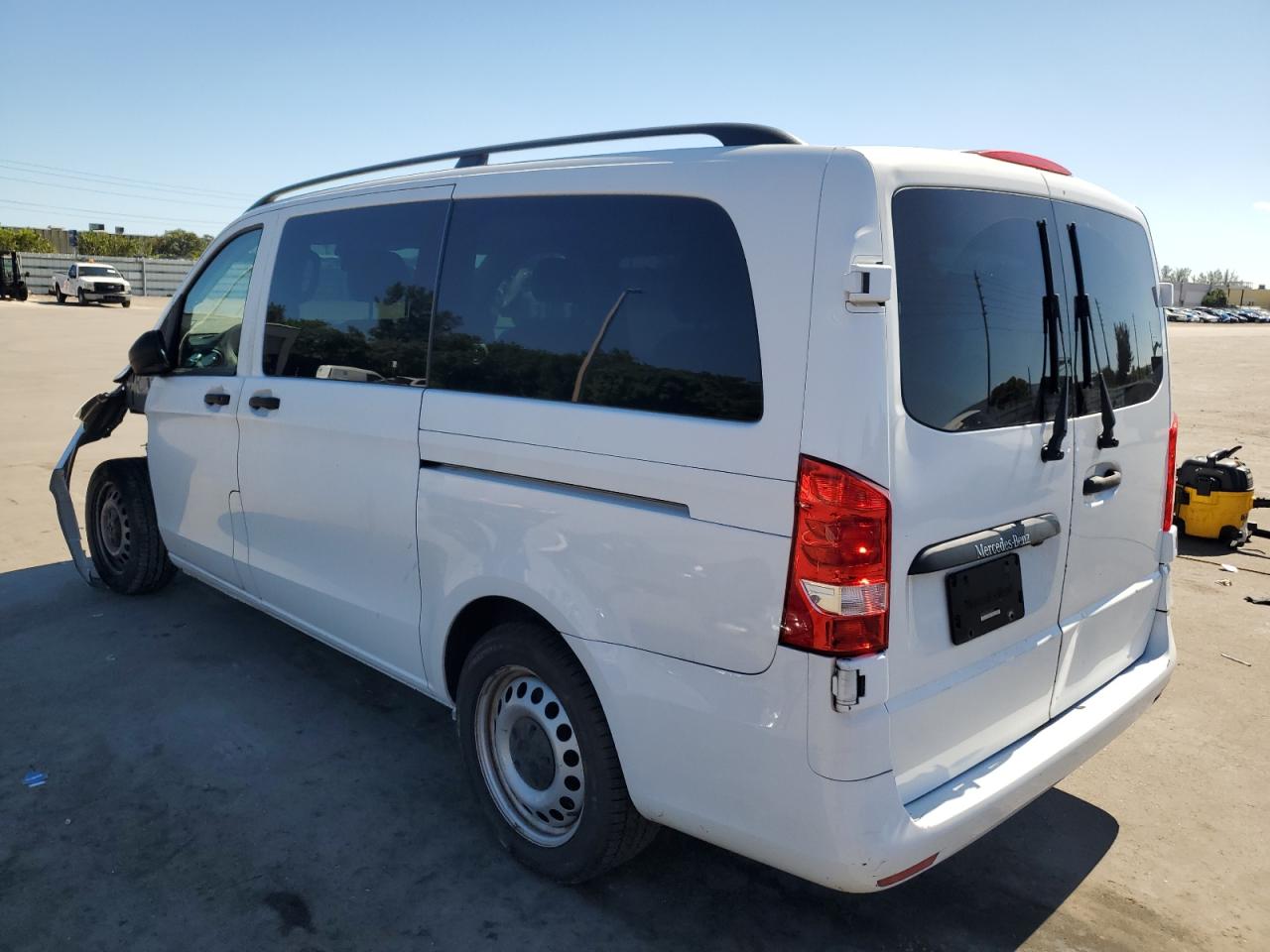 MERCEDES-BENZ METRIS