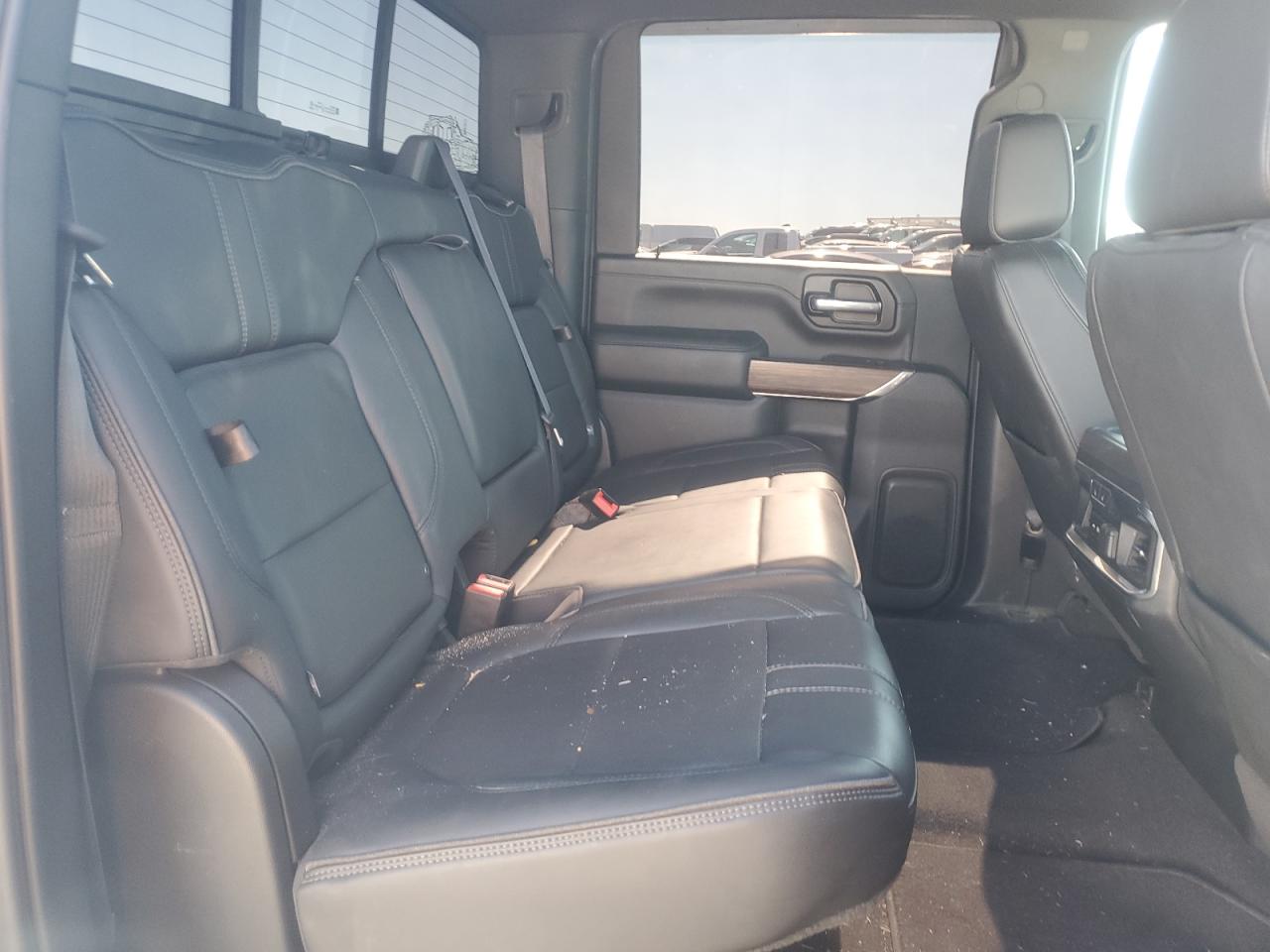 CHEVROLET SILVERADO K2500 HIGH COUNTRY