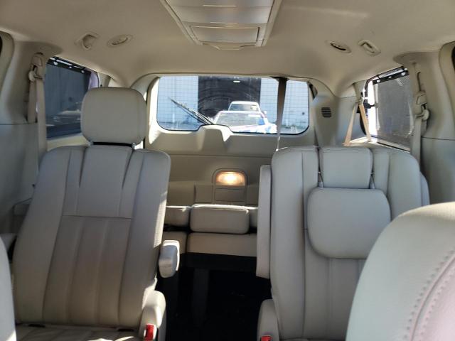 2015 CHRYSLER TOWN & COU - 2C4RC1BG4FR707356