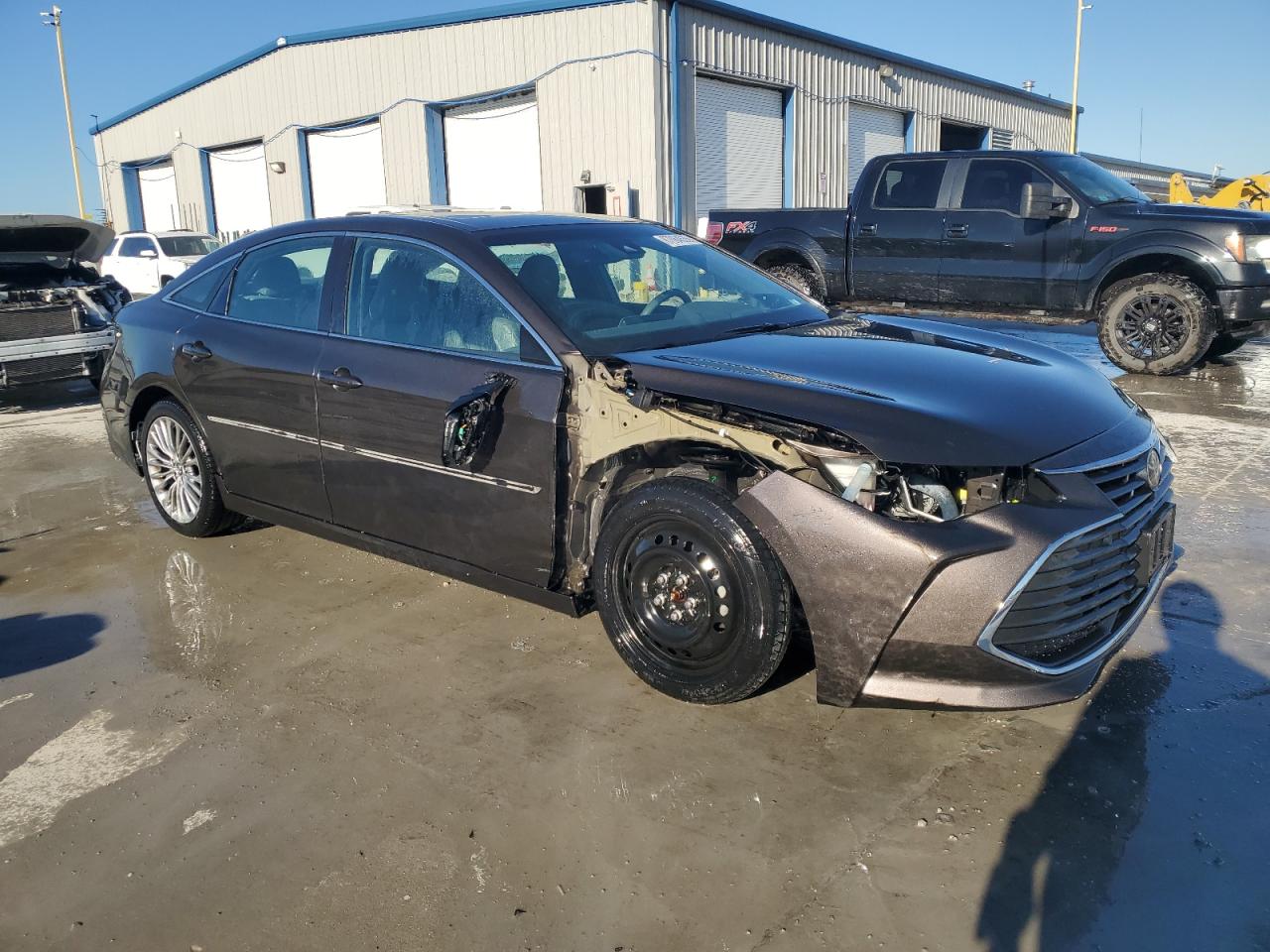 TOYOTA AVALON XLE