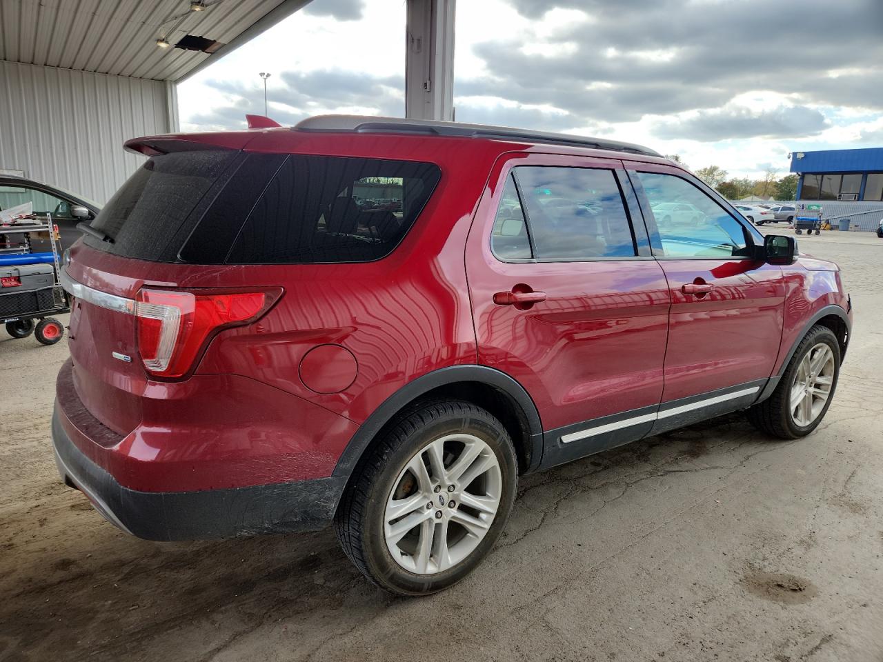 FORD EXPLORER XLT
