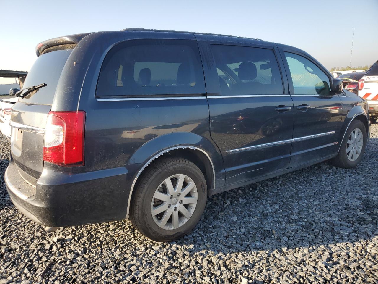 CHRYSLER TOWN & COUNTRY TOURING
