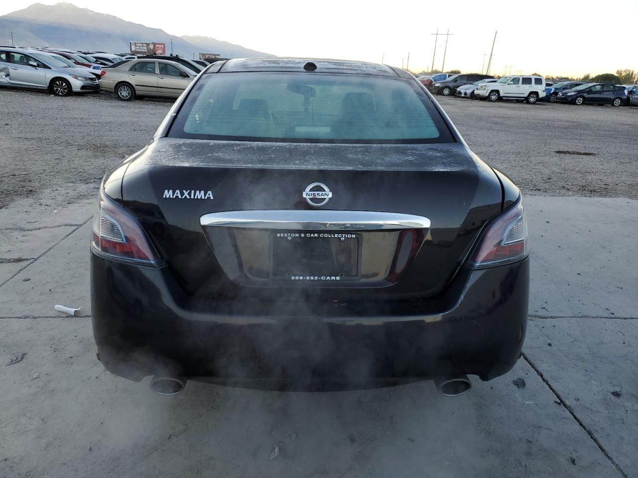 NISSAN MAXIMA S