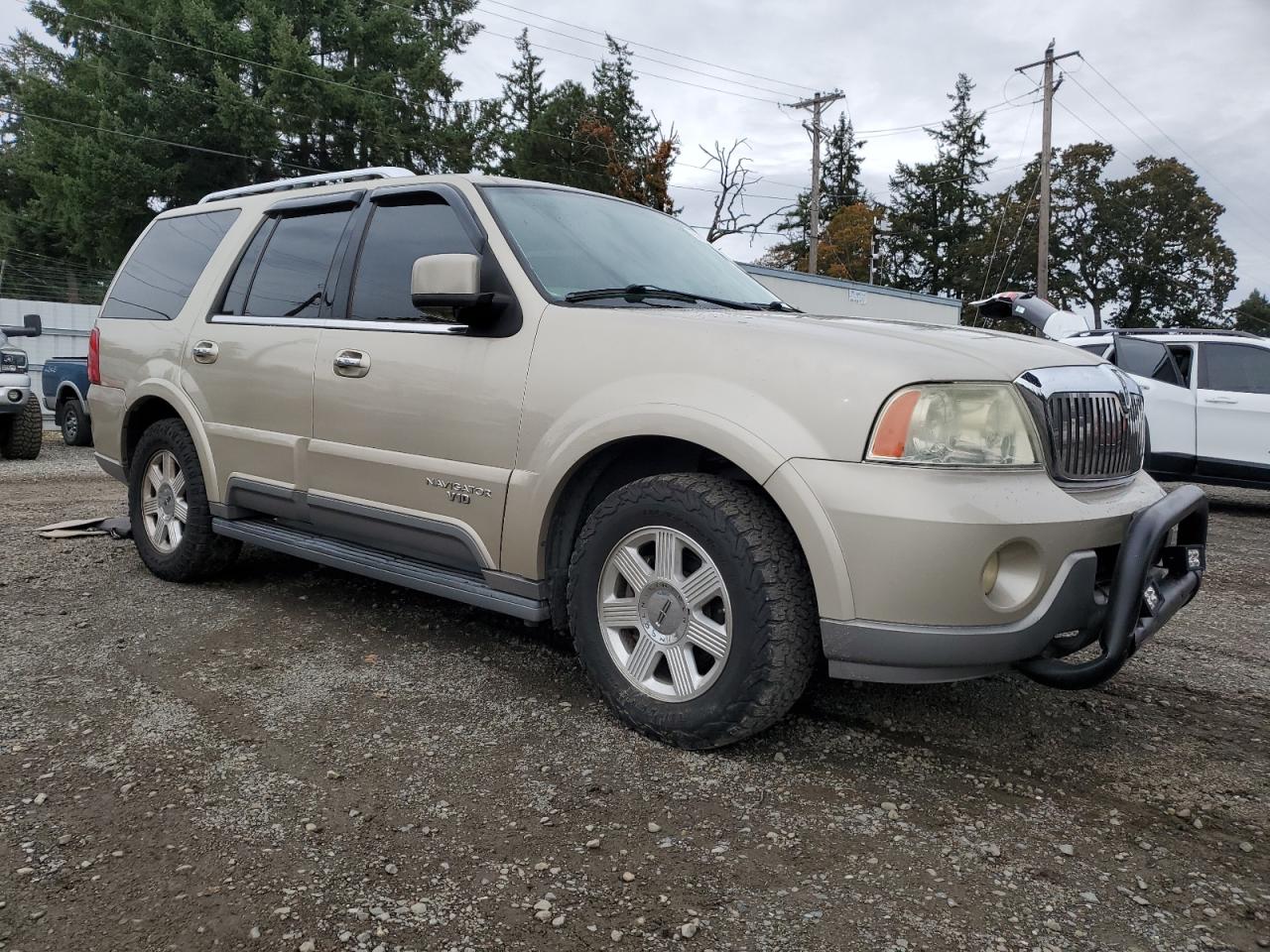 Lot #3305655736 2004 LINCOLN NAVIGATOR