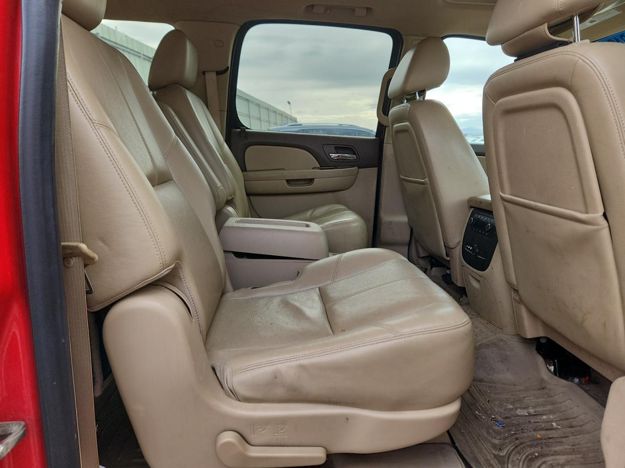 CHEVROLET SUBURBAN K1500 LT