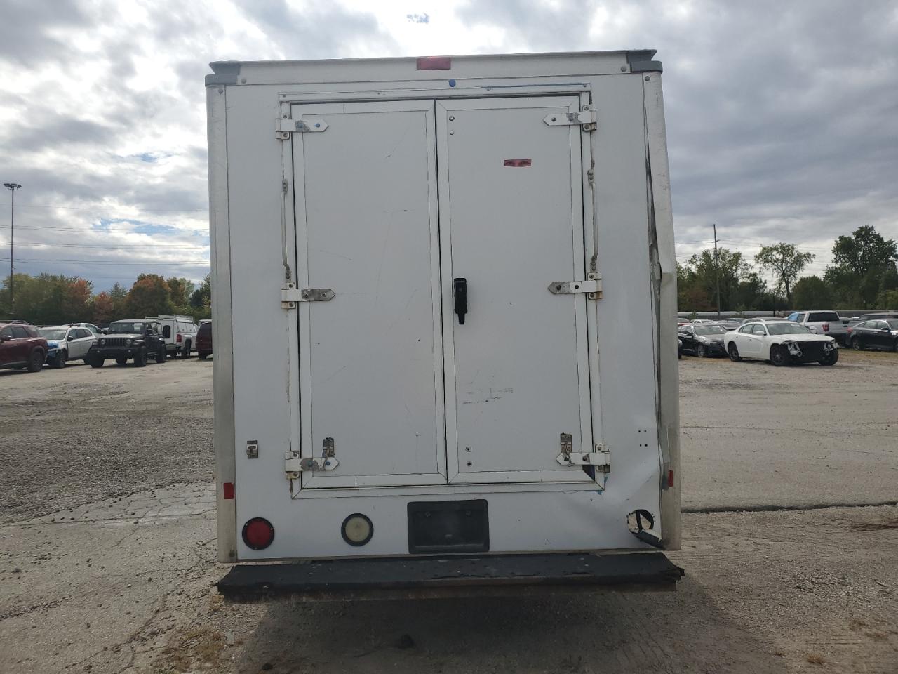 FORD ECONOLINE E350 SUPER DUTY CUTAWAY VAN