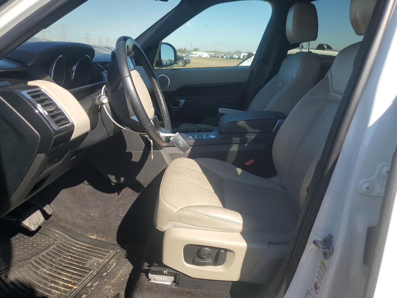 LAND ROVER DISCOVERY SE