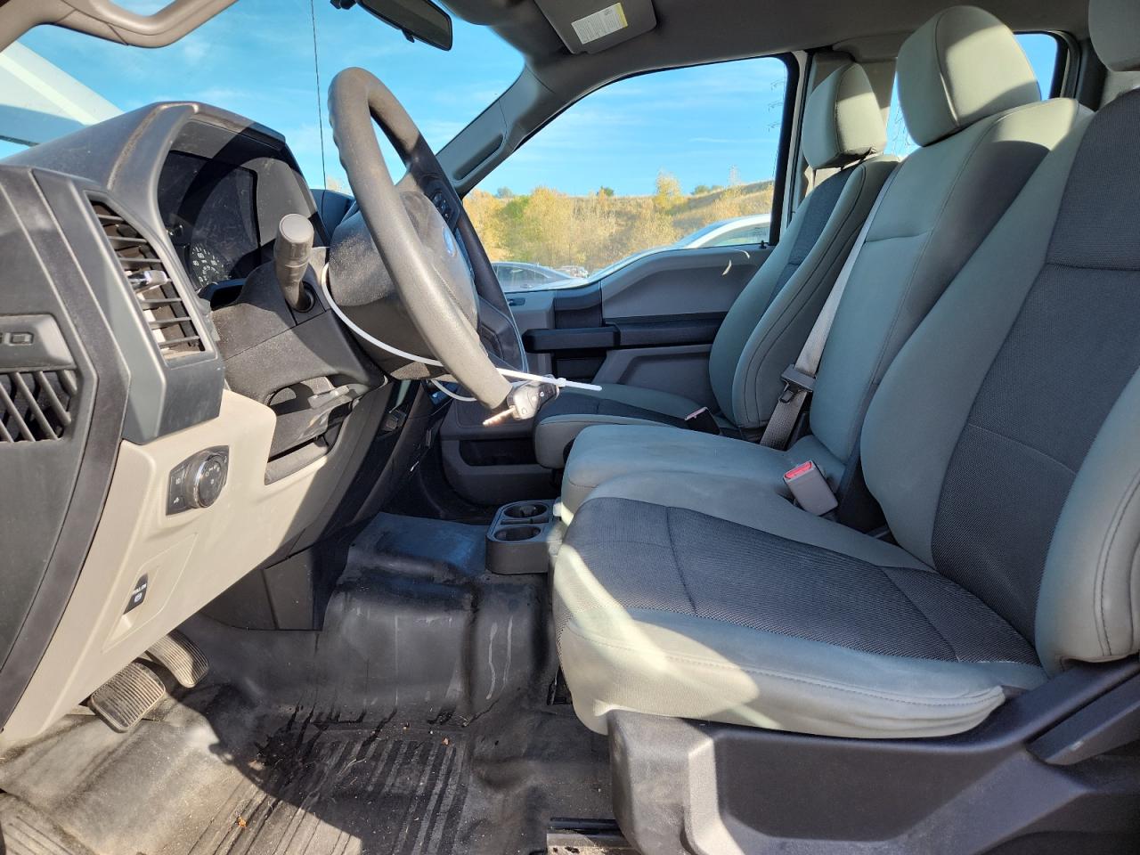 FORD F-150 SUPER CAB