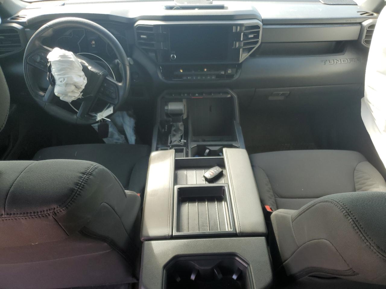 TOYOTA TUNDRA CREWMAX SR