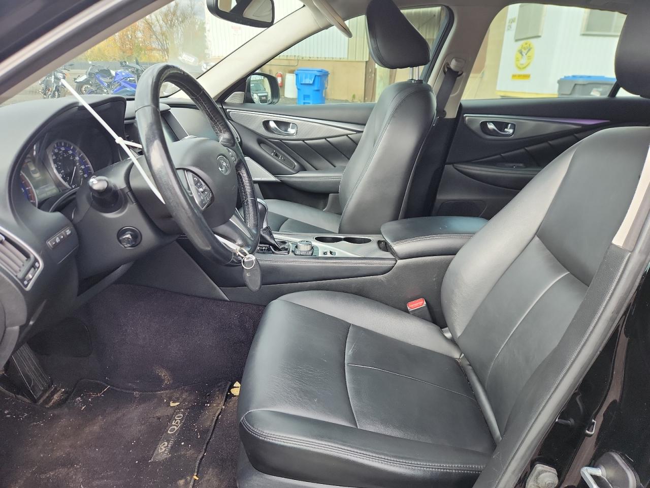 INFINITI Q50 PREMIUM