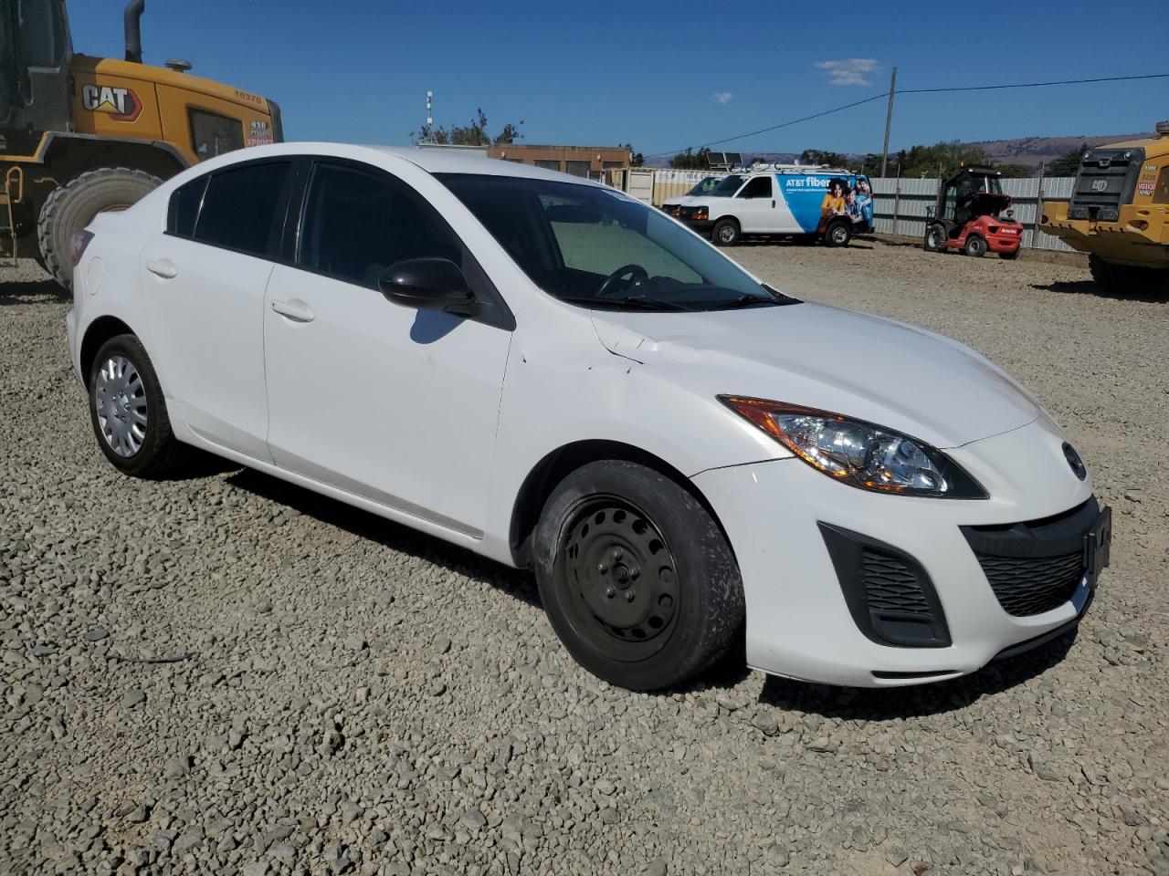 MAZDA 3 I
