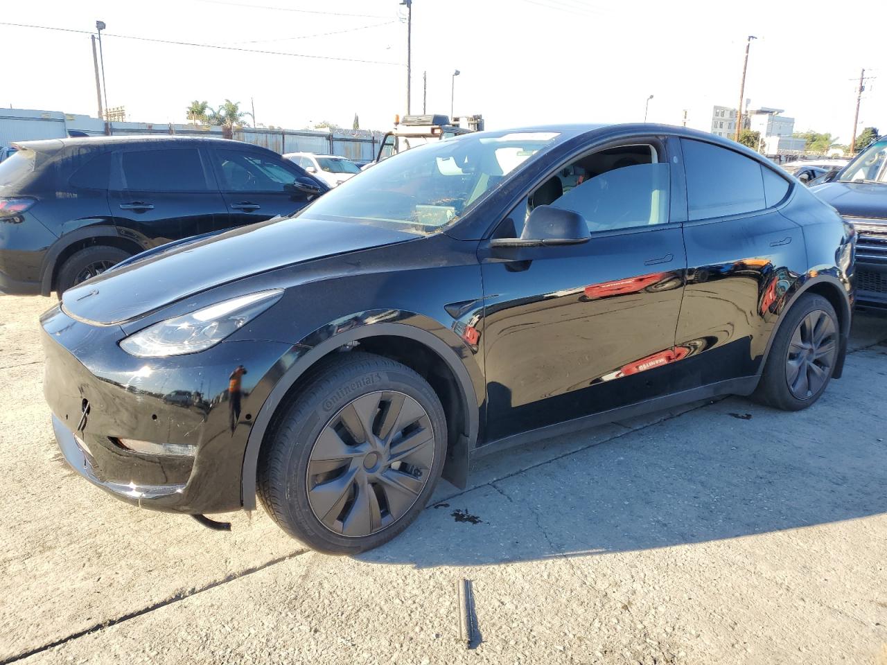 TESLA MODEL Y