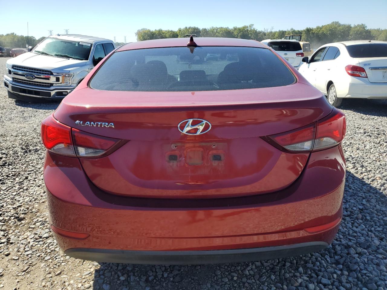 HYUNDAI ELANTRA SE