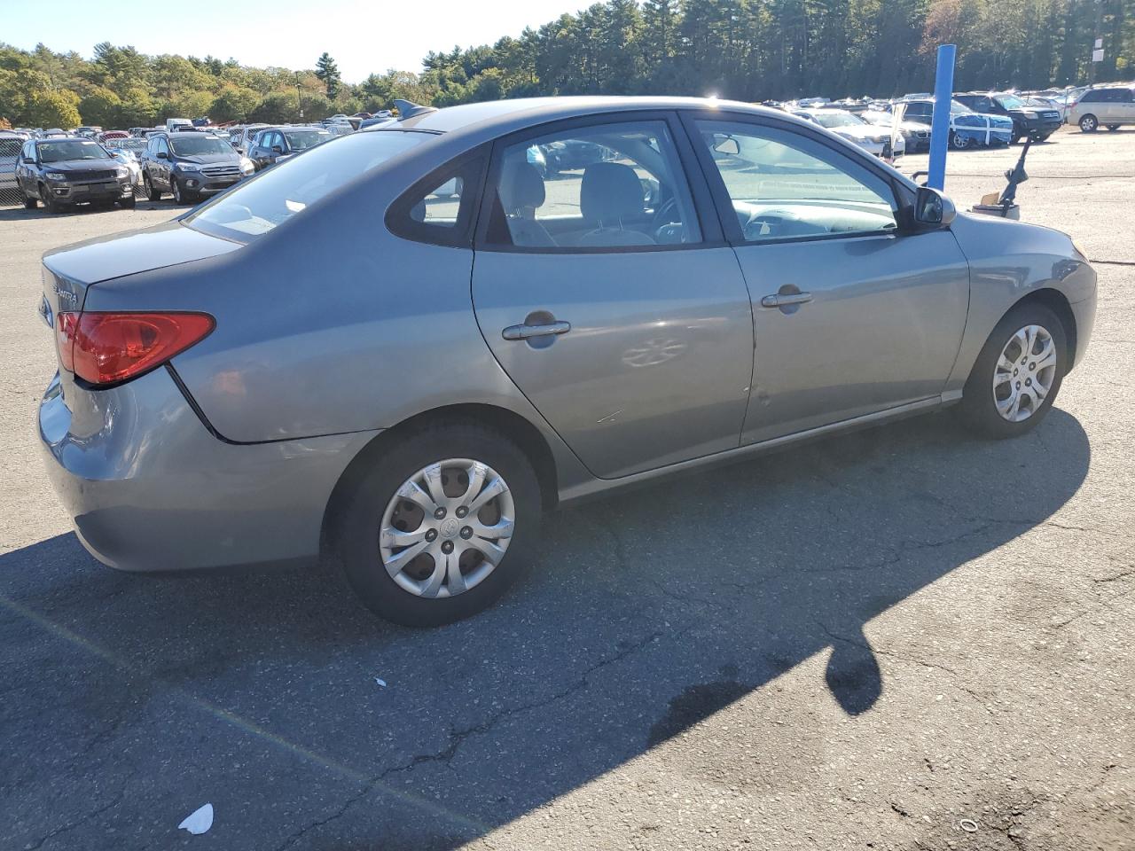 HYUNDAI ELANTRA BLUE