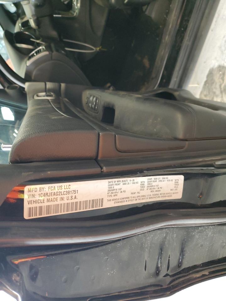 JEEP GRAND CHEROKEE LAREDO