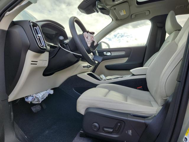 2024 VOLVO XC40 PLUS YV4L12UL1R2274767