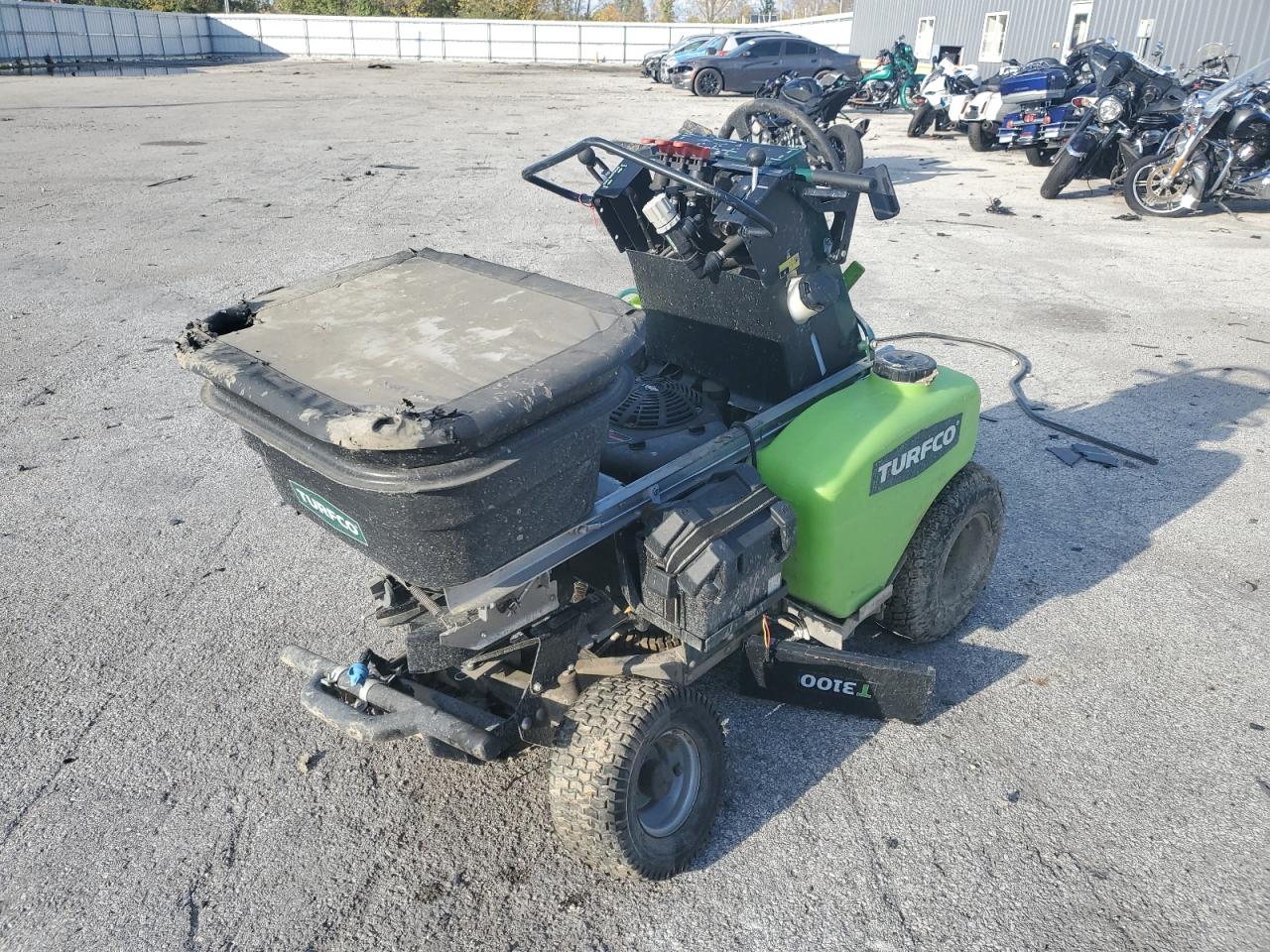 Lot #3287735161 2022 TURFCO T3100