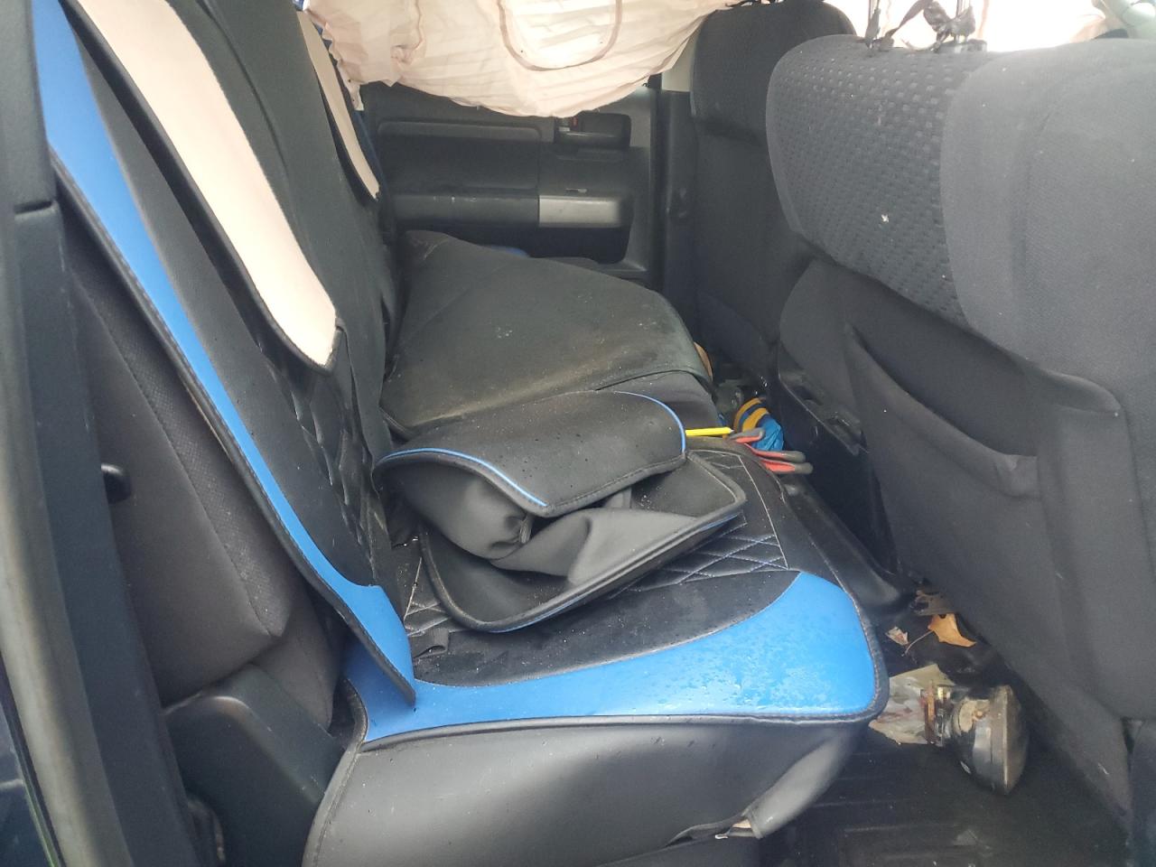 TOYOTA TUNDRA DOUBLE CAB SR5