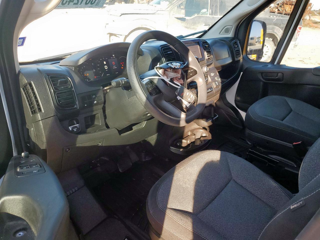 RAM PROMASTER 2500 HIGH