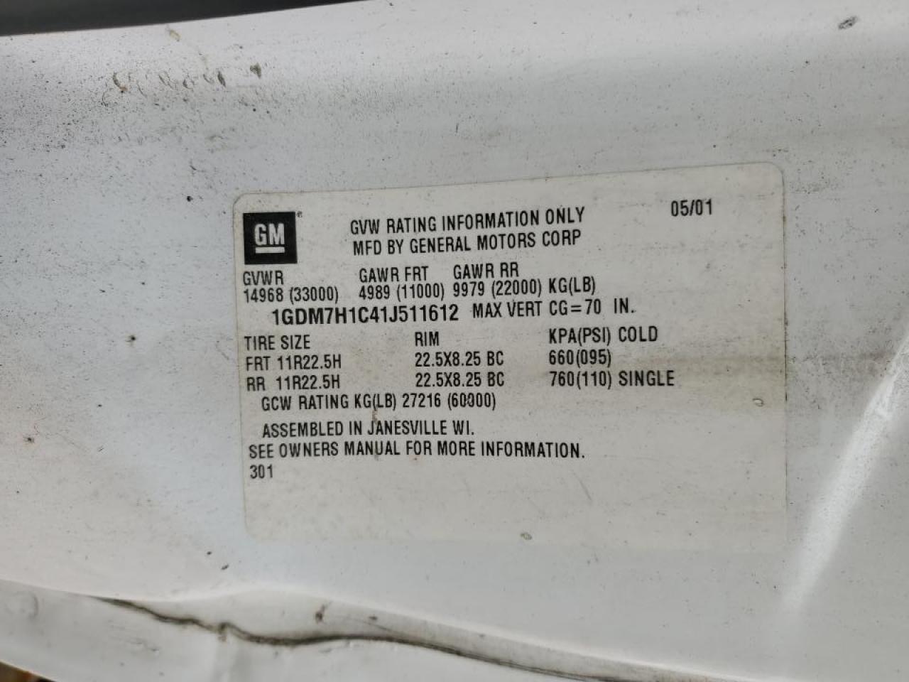 Lot #3266729361 2001 GMC C7