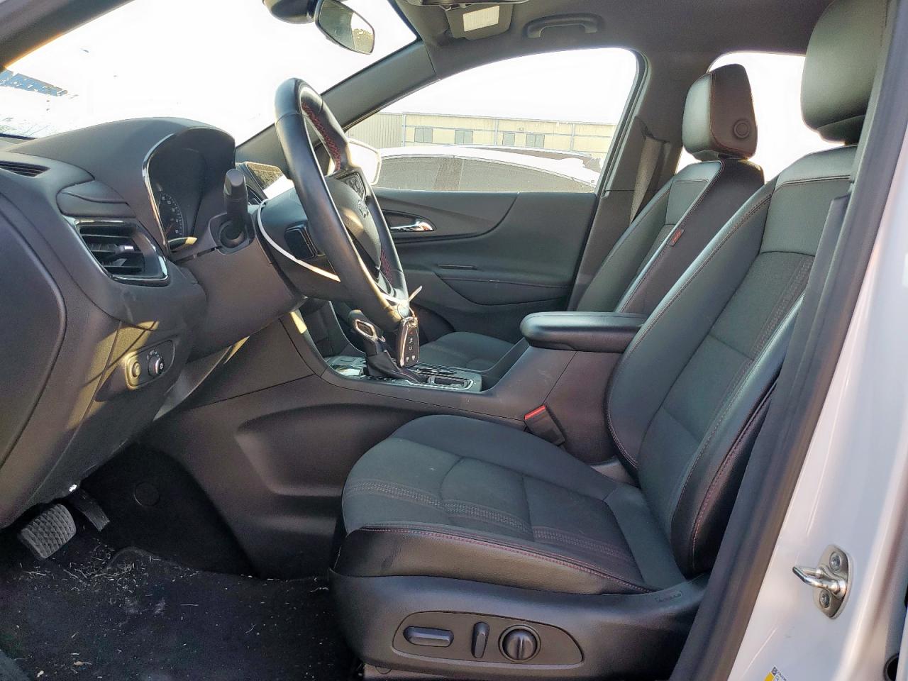 CHEVROLET EQUINOX RS