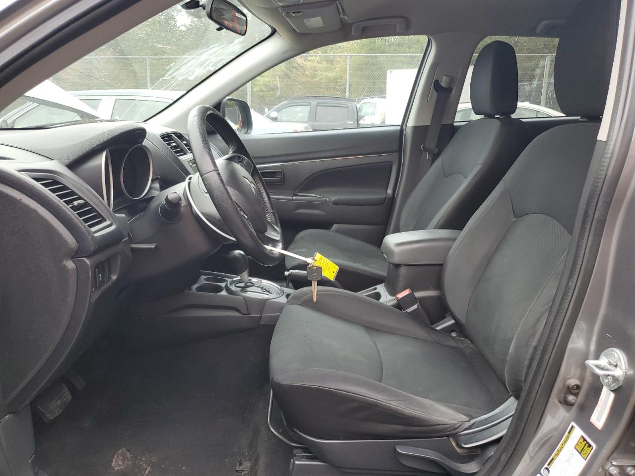 MITSUBISHI OUTLANDER ES