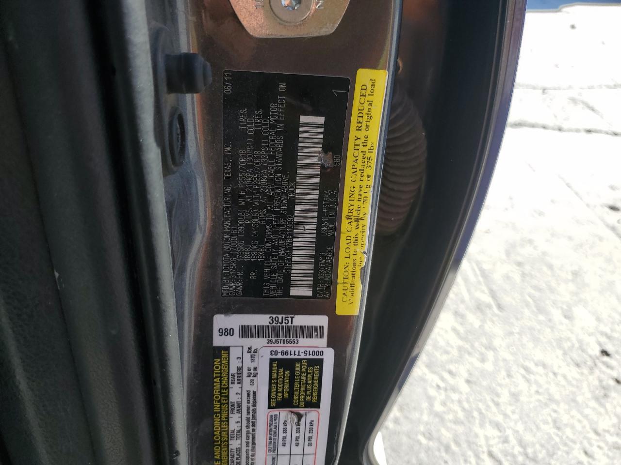 TOYOTA TUNDRA CREWMAX SR5