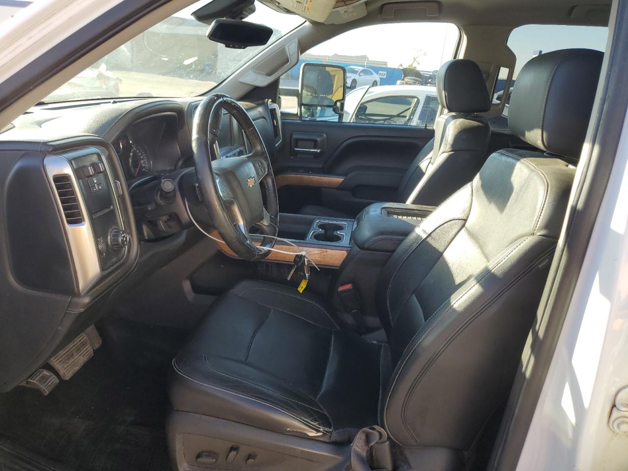 CHEVROLET SILVERADO C1500 LTZ