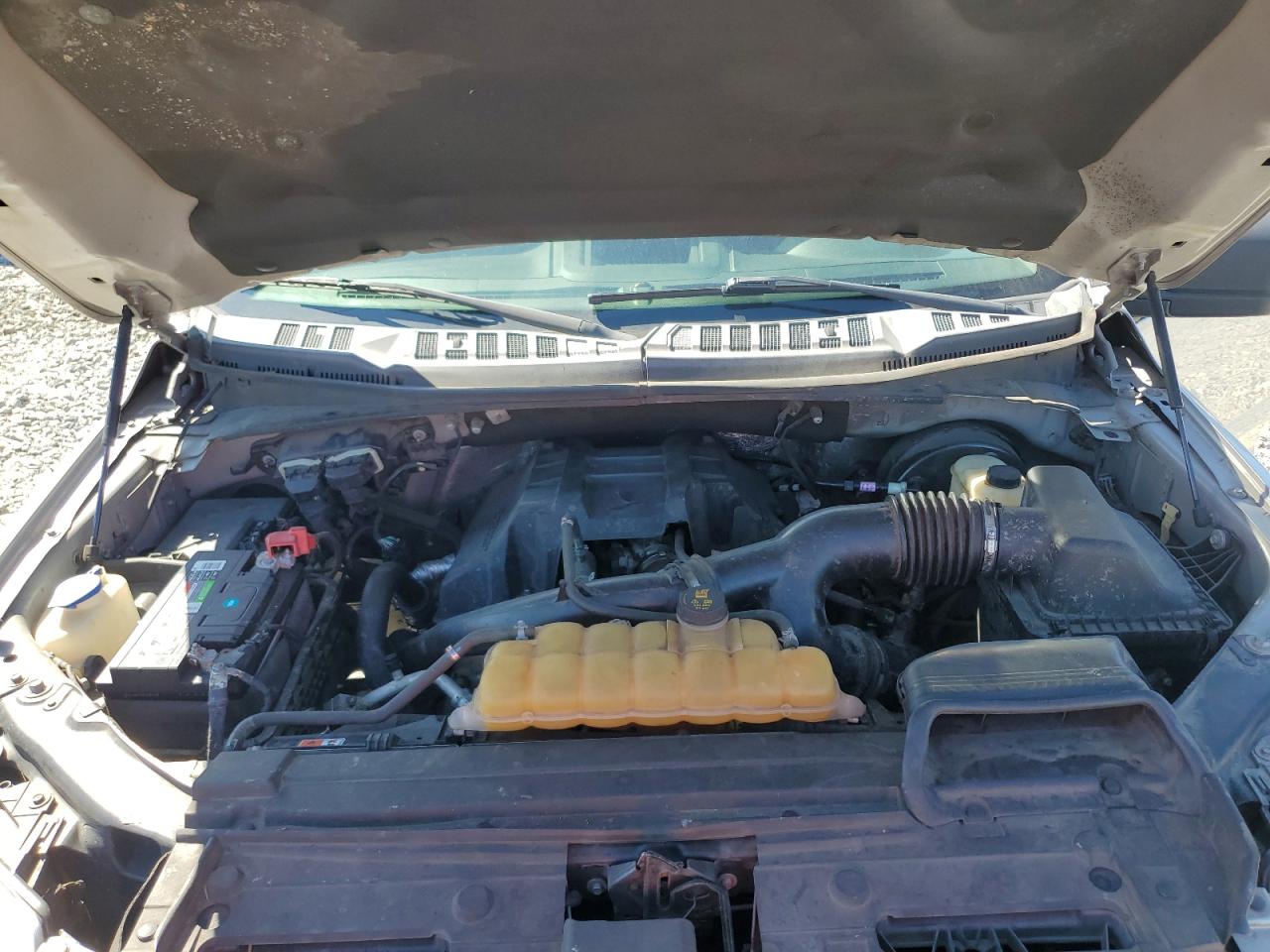 FORD F-150 SUPER CAB